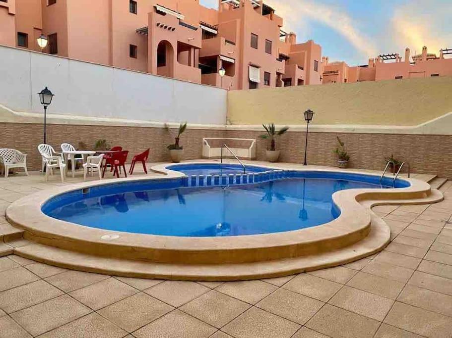 Современная Квартира С Бассейном В 100 М От Моря Apartment Torrevieja Exterior photo